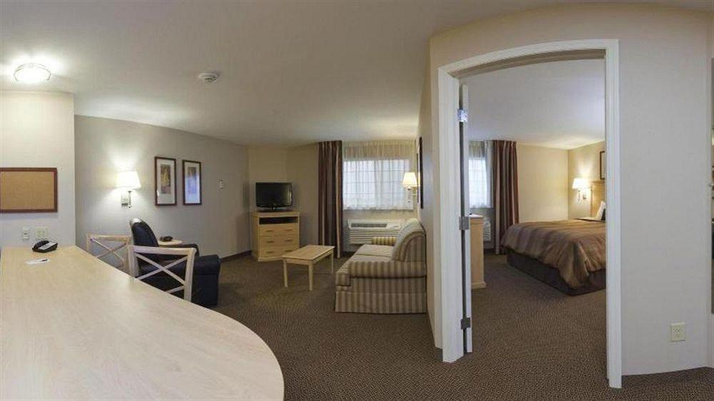 Candlewood Suites Minot By Ihg Buitenkant foto