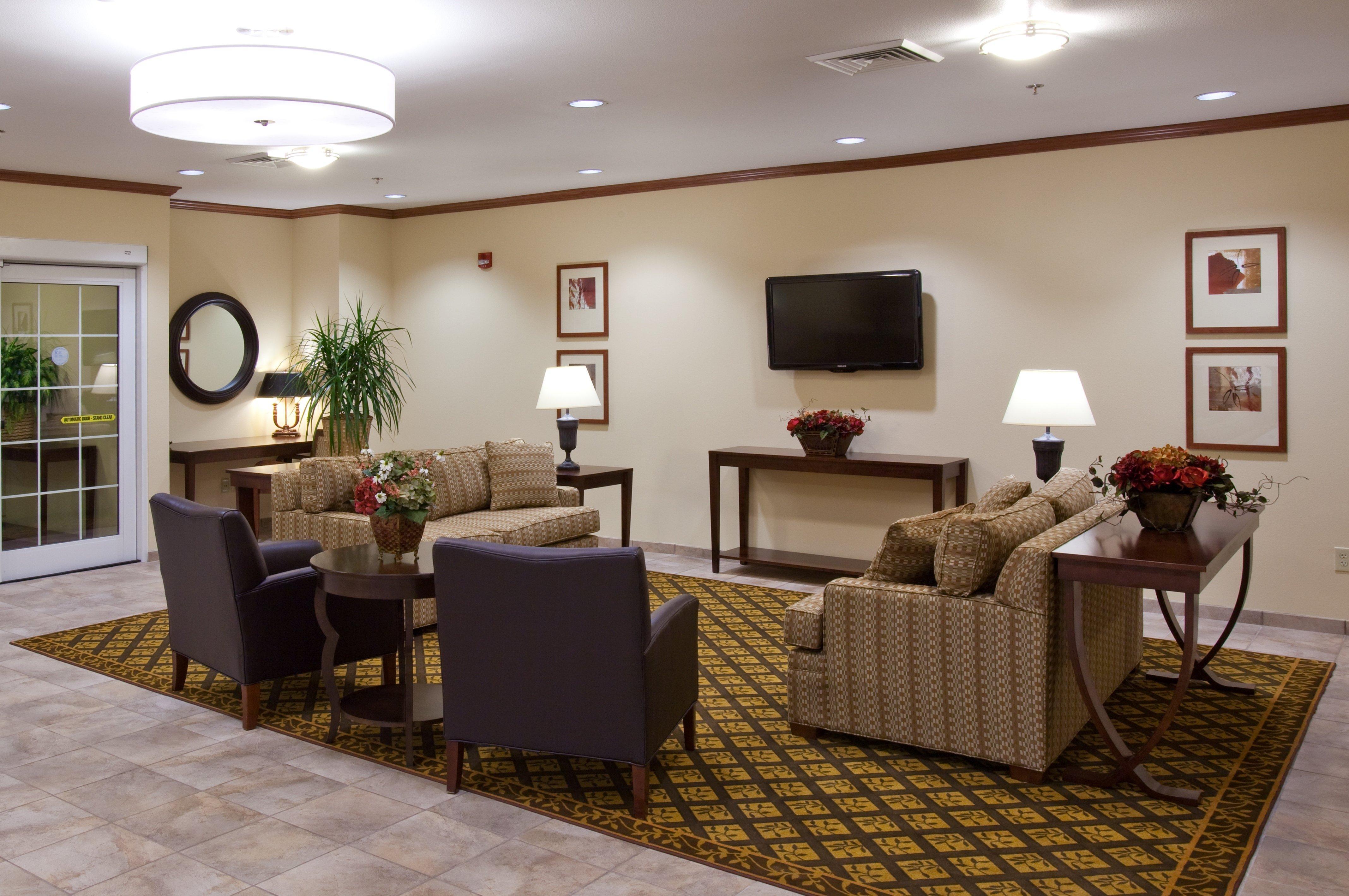 Candlewood Suites Minot By Ihg Buitenkant foto