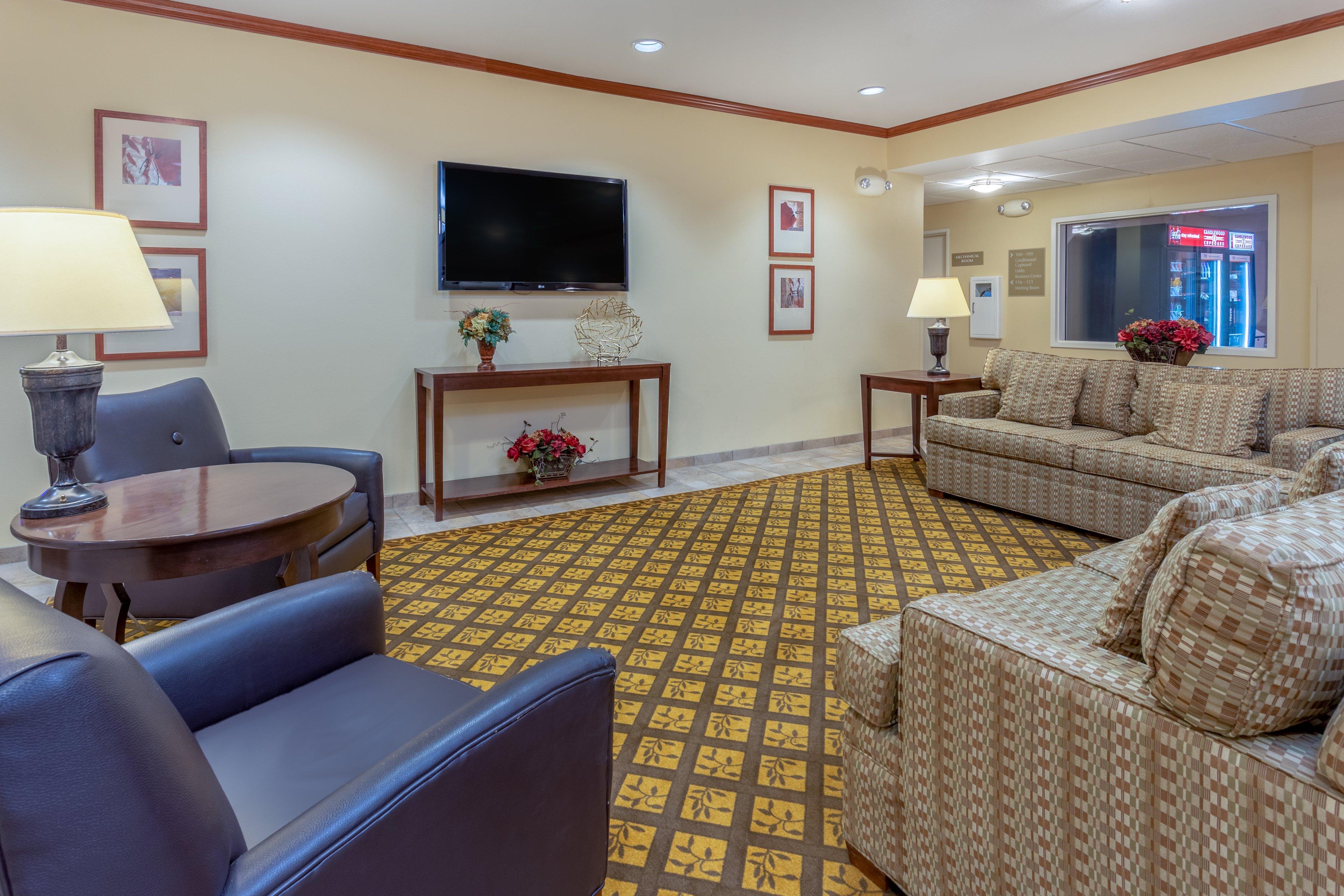 Candlewood Suites Minot By Ihg Buitenkant foto