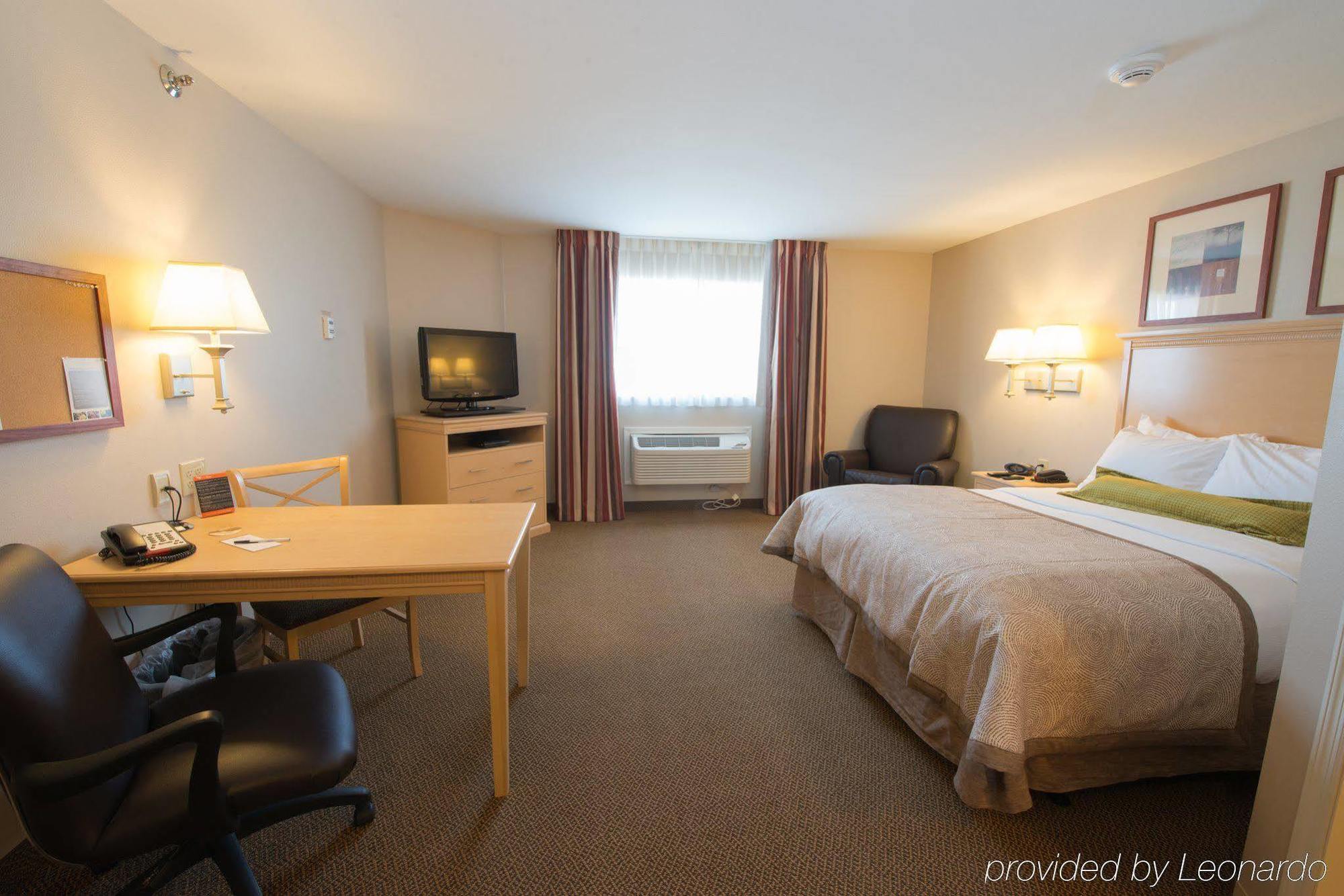 Candlewood Suites Minot By Ihg Buitenkant foto