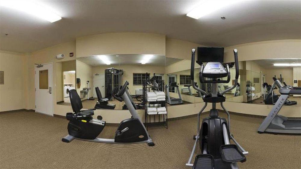 Candlewood Suites Minot By Ihg Buitenkant foto